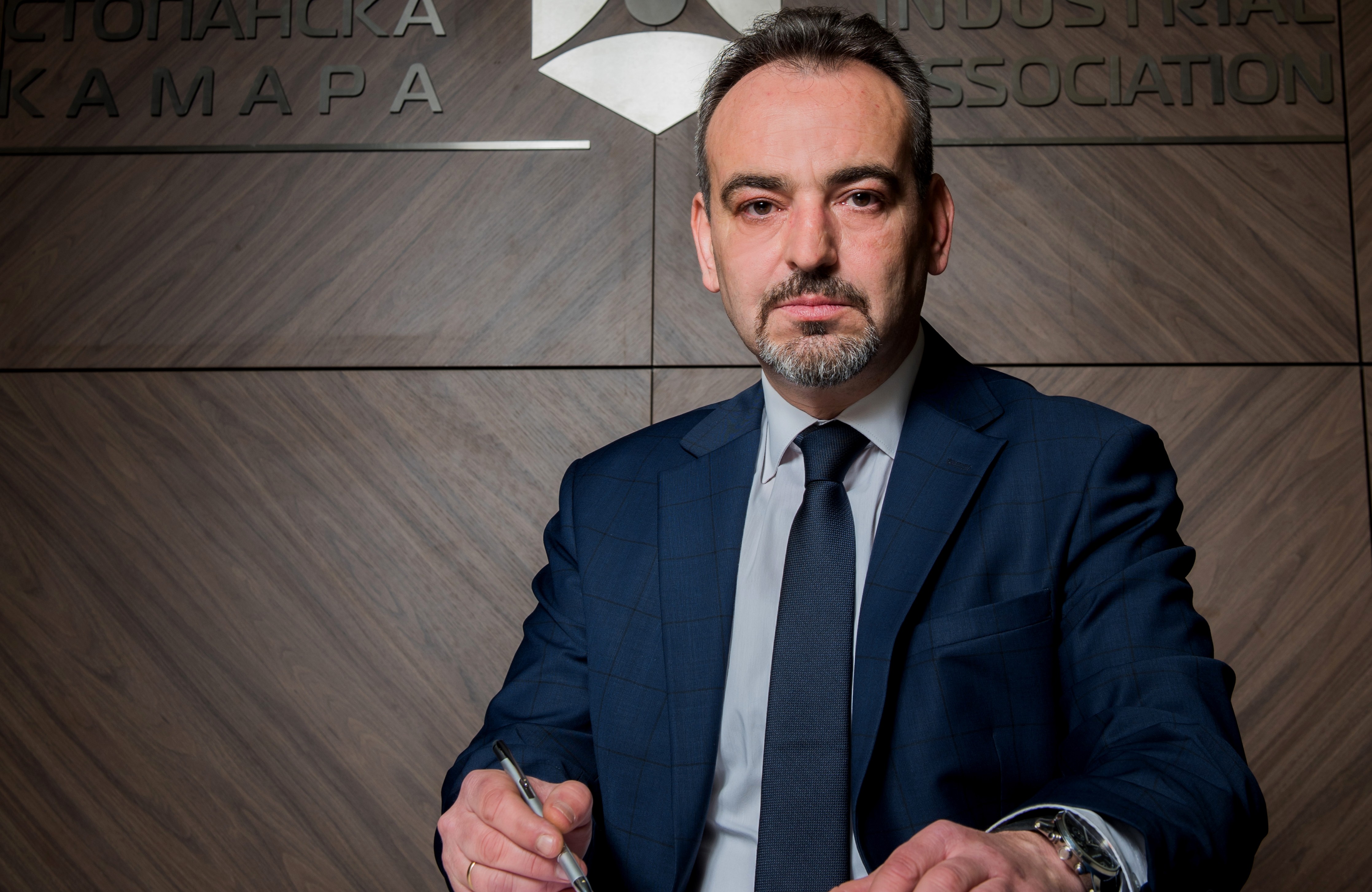 Д. Митрев: Искаме да предпазим държавата си от катастрофа